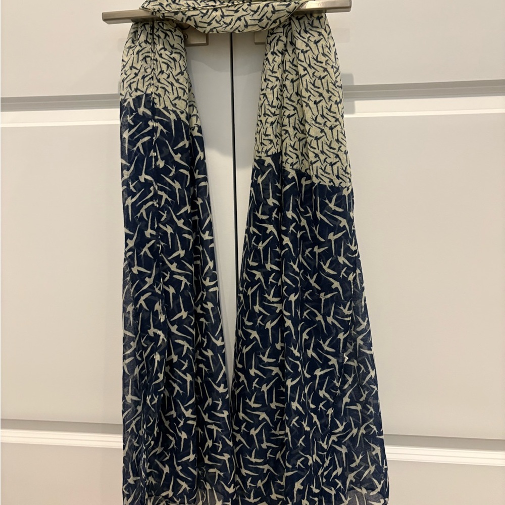 Elegant Bird Scarf